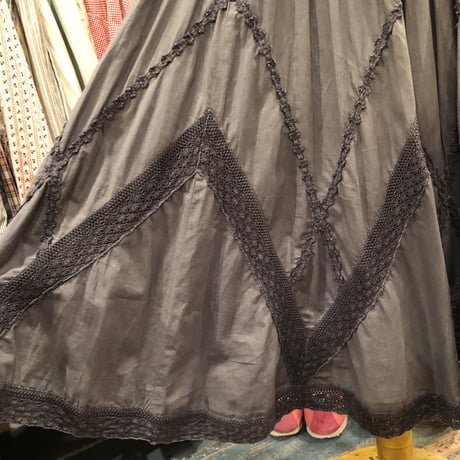 skirt 552[AR75]