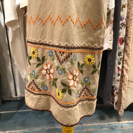 apron 438[ge141]