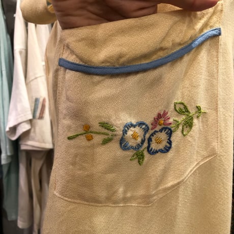 apron 573[ge636]