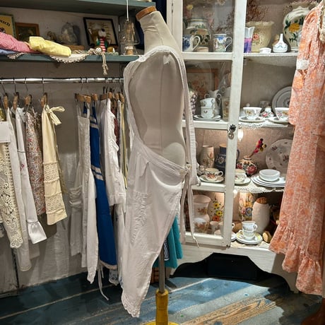 apron 497[na503]