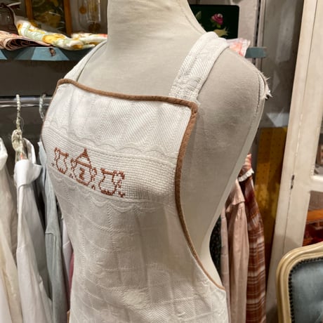 apron 456[na637]
