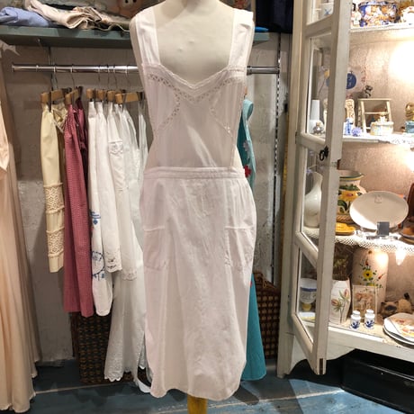 apron 549[ge172]