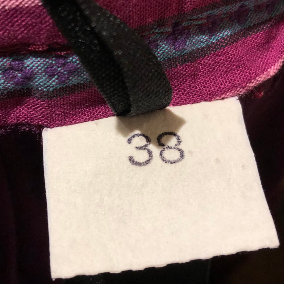 690fe5df27d5b2bb5bcf9f3c