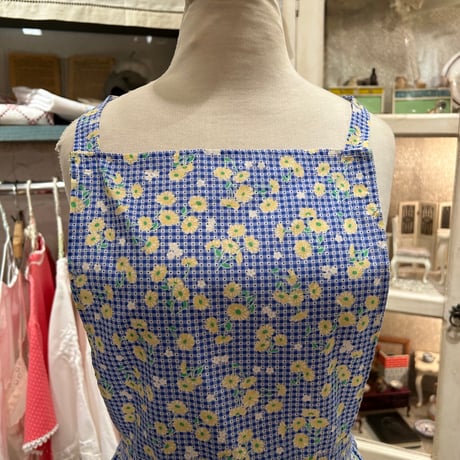 apron 409[ge49]