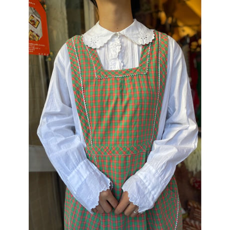 apron 464[ge543]