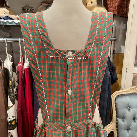 apron 464[ge543]