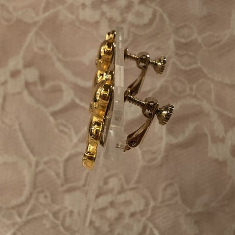 accessory 68[y223]
