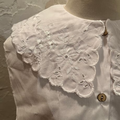 collar 122[ge89]