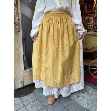apron 349[ge703]