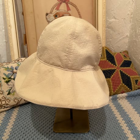 hat 215[na967]