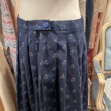 skirt 530[na752]