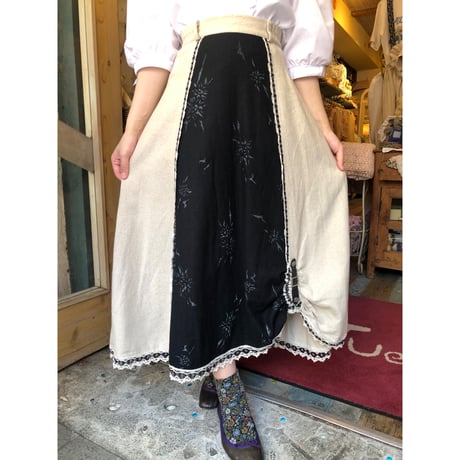 skirt 611[na967]