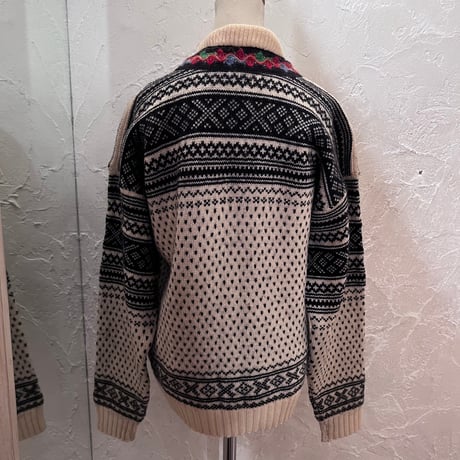 knit 677[AR11]