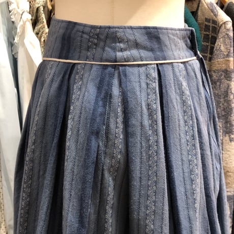 skirt 750[ge151]