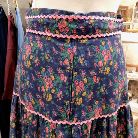 skirt 447[na272]