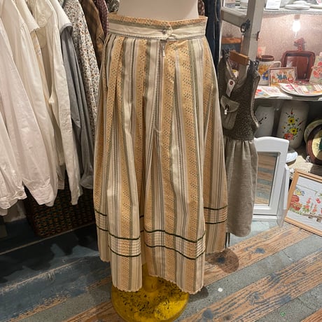 skirt 723[ge27]