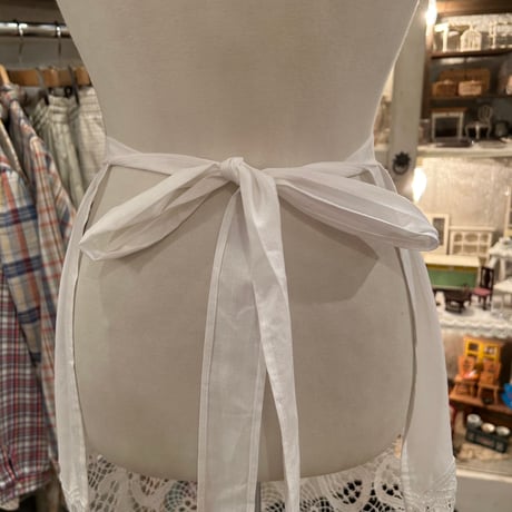 apron 357[ge749]
