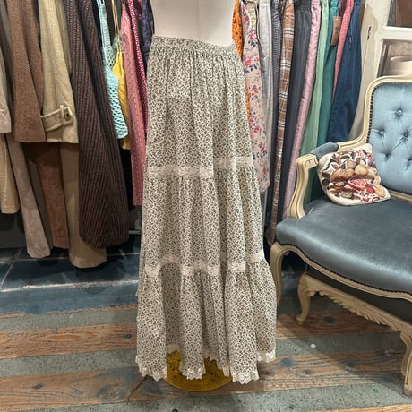 skirt 625[ge698]