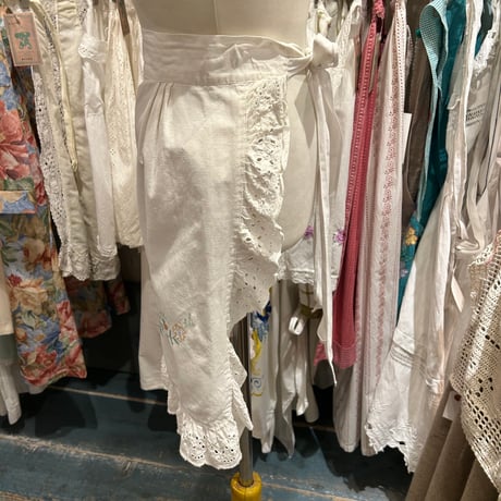 apron 663[na971]