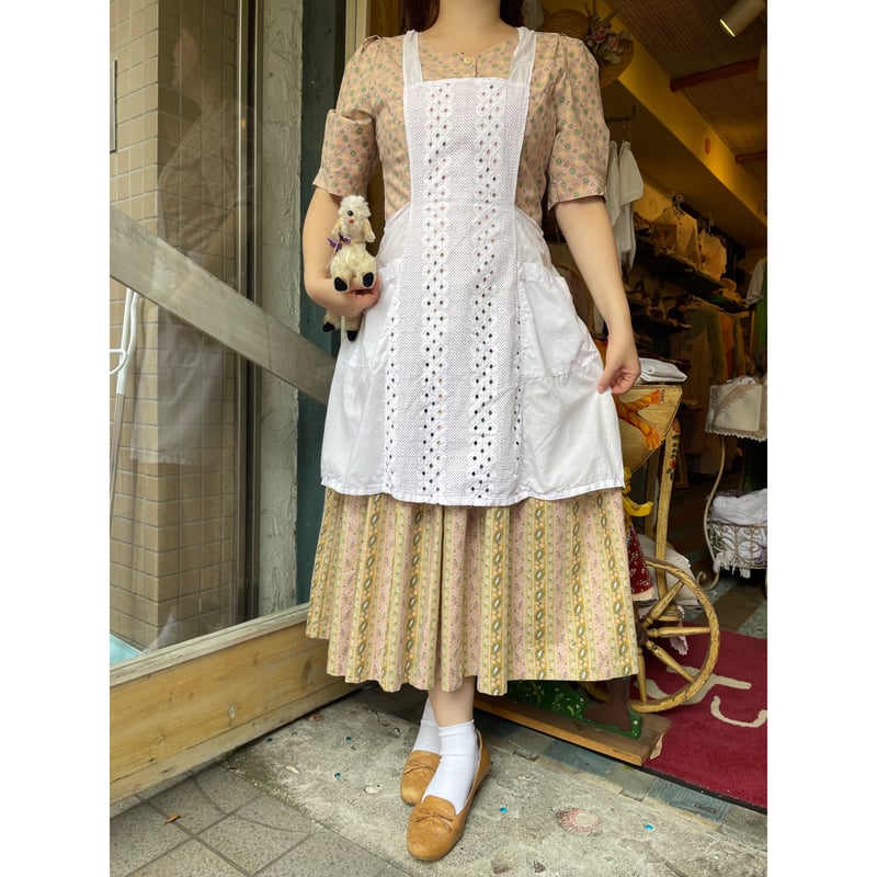 apron 597[ge698] | JuRian
