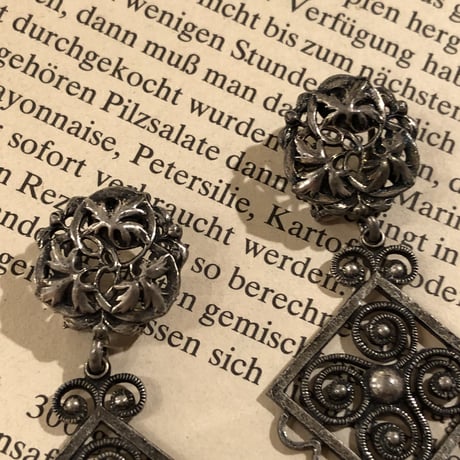 accessory 56[ge697]