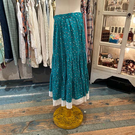 skirt583[ks97]