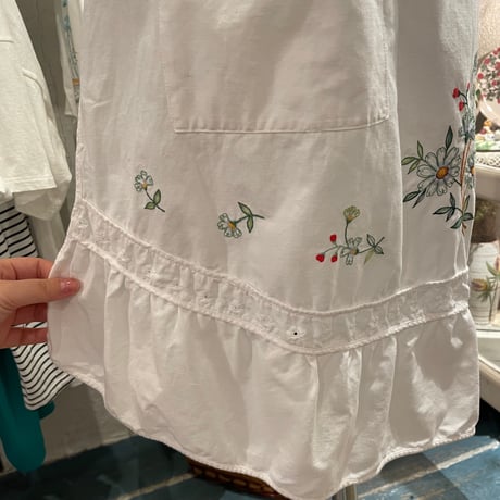 apron 572[ge462]