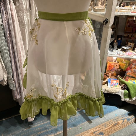 apron 694[ge57]