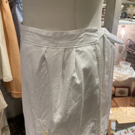 apron 596[ge697]