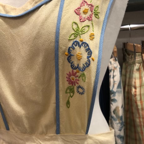 apron 573[ge636]