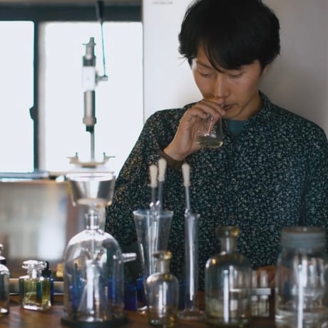 7/19福岡開催〚調香講座｜初級〛調香師口伝の専門技術に触れる