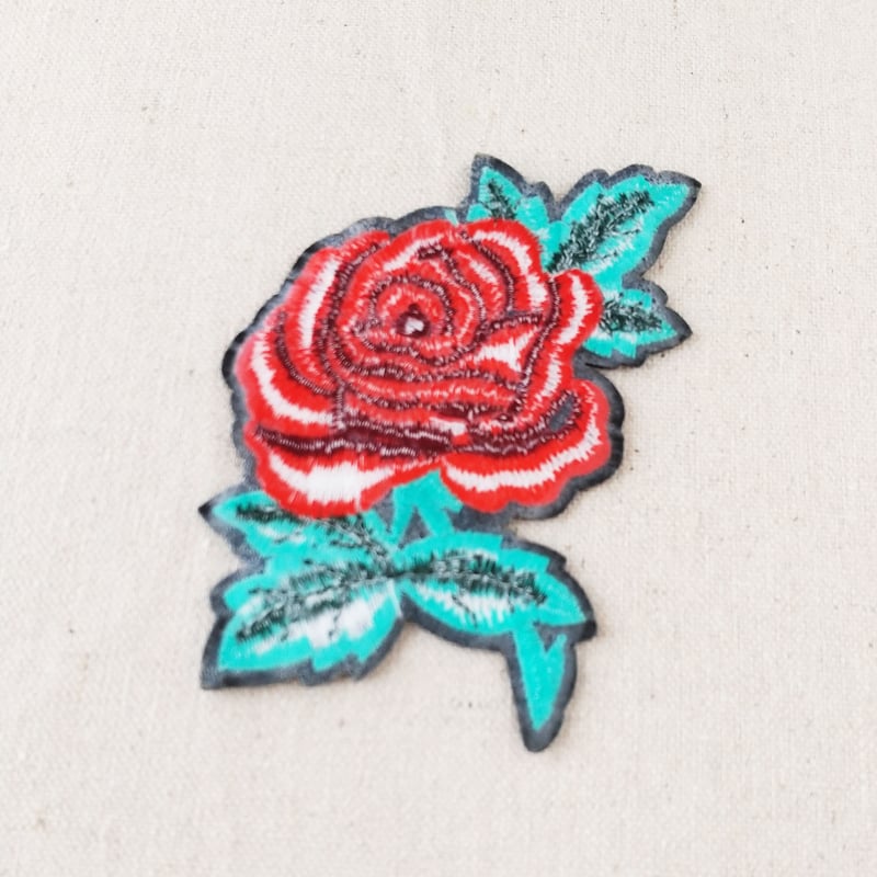 刺繍ワッペン「牡丹」レッド | 中国・台湾・香港・アジアのかわいい