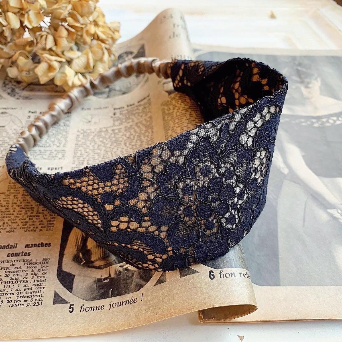 CHANELブラックサテンハートヘアバンド レース×サテンヘアバンド [navy × black] | Reinette