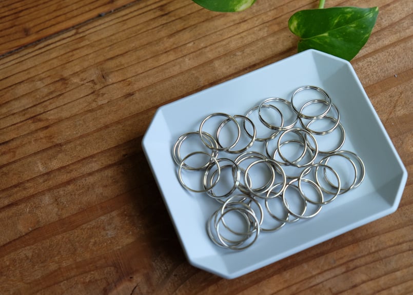 グレー 四角形キーホルダー約20mm 7927d9b34c65685e49d34fc9c1d2e7