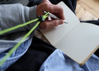 GLASSES & PEN LOOP