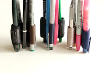 PEN STAND (2.1)