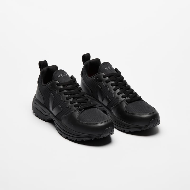 VEJA / VENTURI II / FULL-BLACK | DELTA