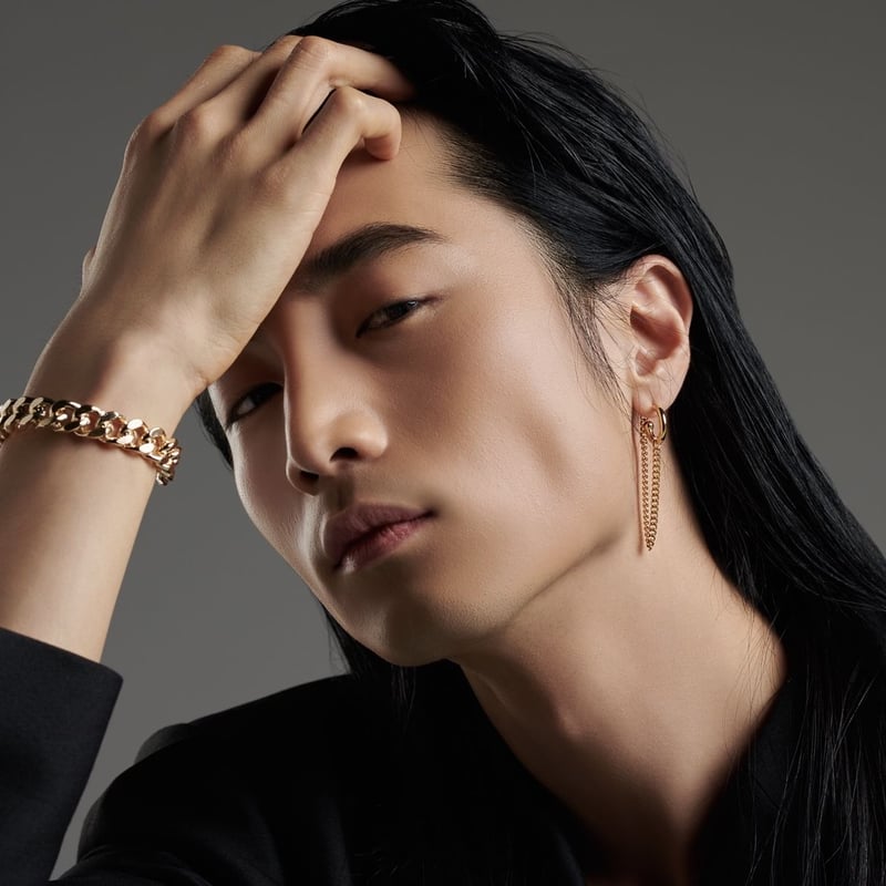 ゴールド チェーン付きフープピアス shiki / チェーン付きフープピアス / GOLD | DELTA