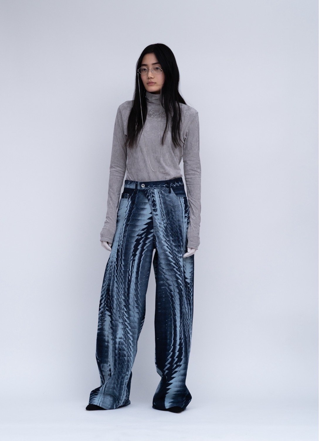 HATRA FW25 / Hi Wave / grey | DELTA