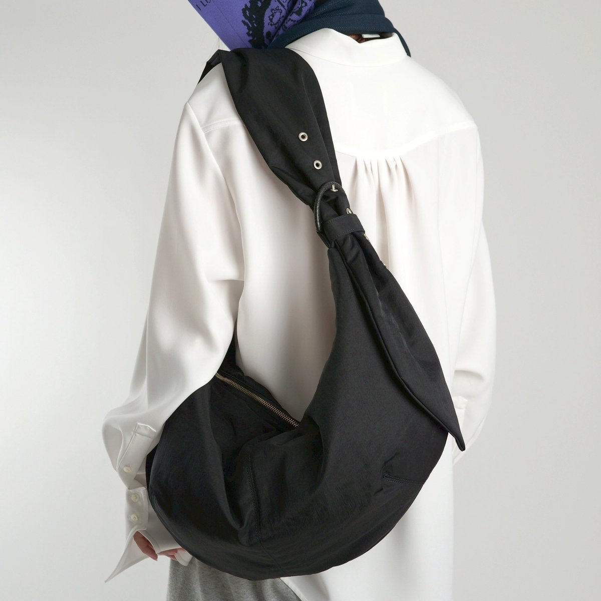 Fluss / gathered belt cross bag / black | DELTA