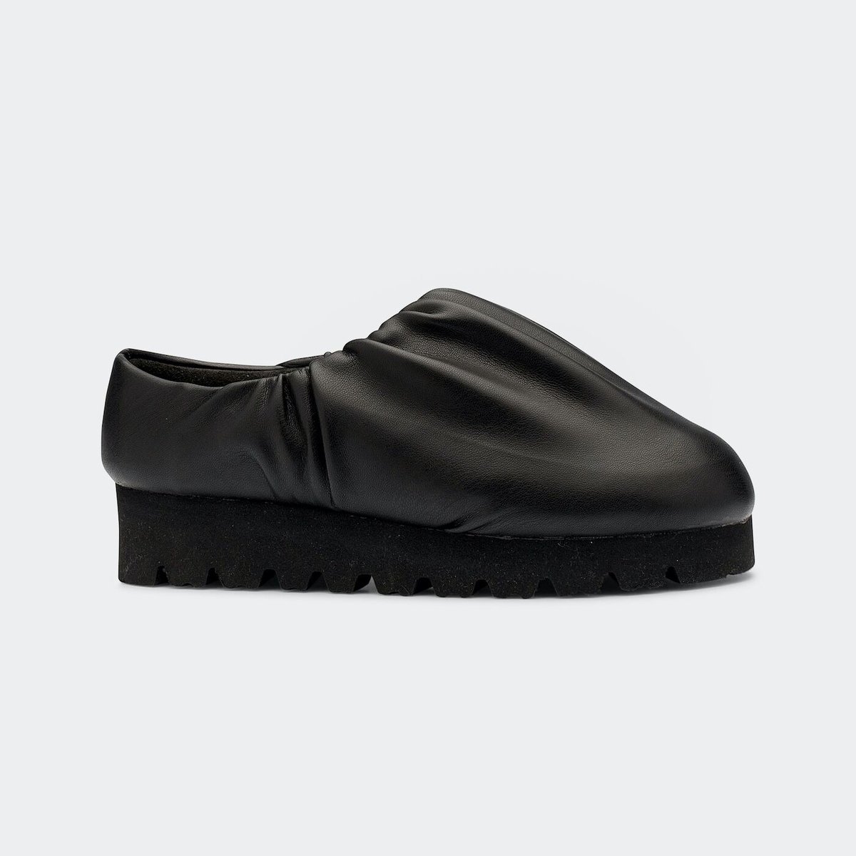 YUME YUME / NAWA CAMP SHOES LOW / Black | DELTA