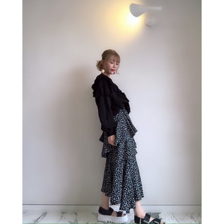 プリーツフリルプルオーバー・ブラック