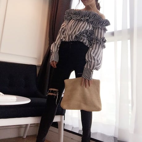 ロングスリーブオフショルストライプブラウス