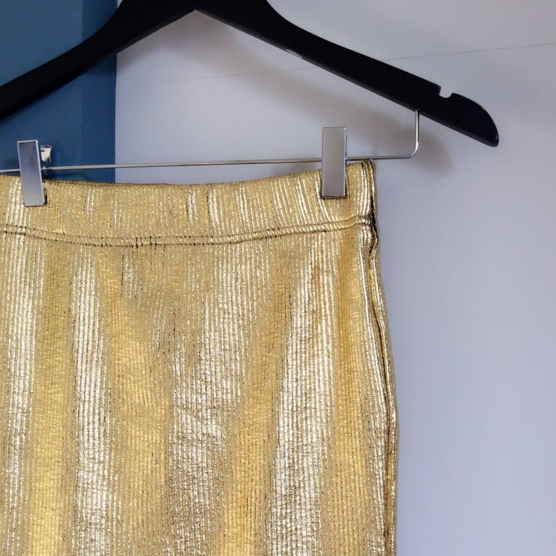 メタリックタイトスカート・ゴールド | Amira