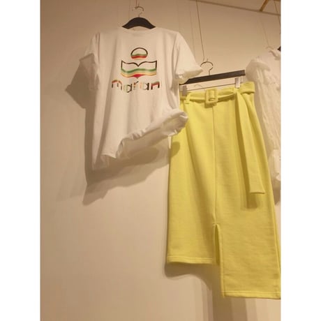 ゆったりバックプリントTシャツ