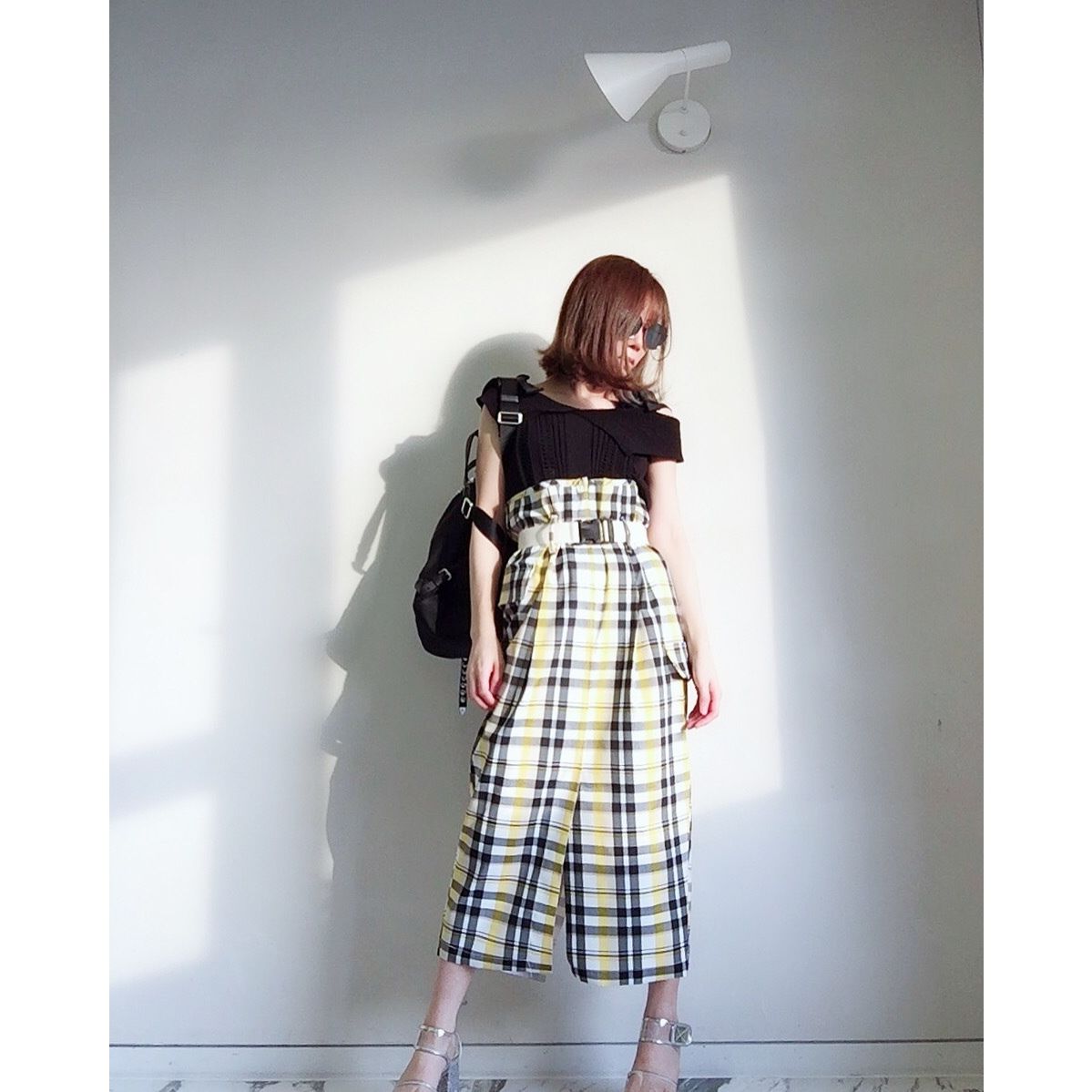 エトレトウキョウ ハイウエストベルテッドセミワイドパンツ 【新品未使用】ETRE TOKYO フェイクレザーハイウエストスカート イエロー