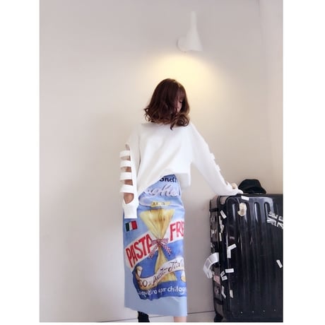 腕見せゆったりプルオーバー