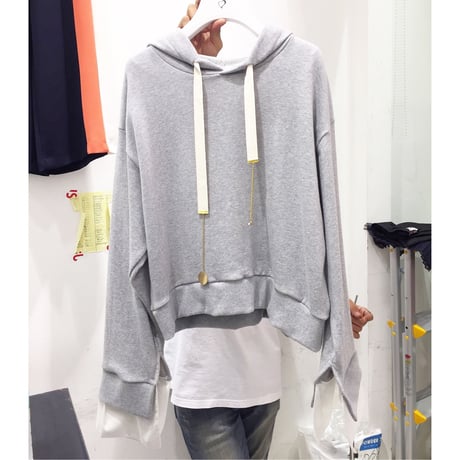 重ね着風ロングスリーブパーカー