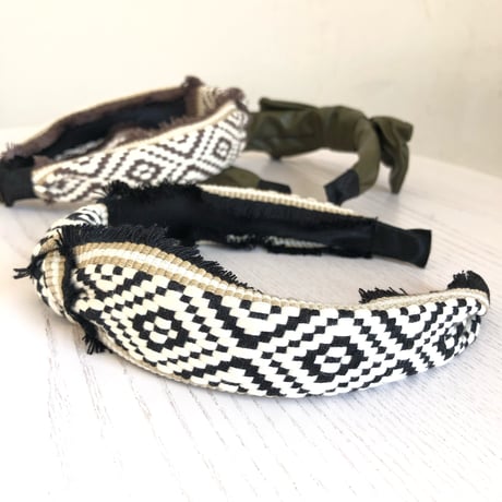 フリンジ刺繍カチューシャ