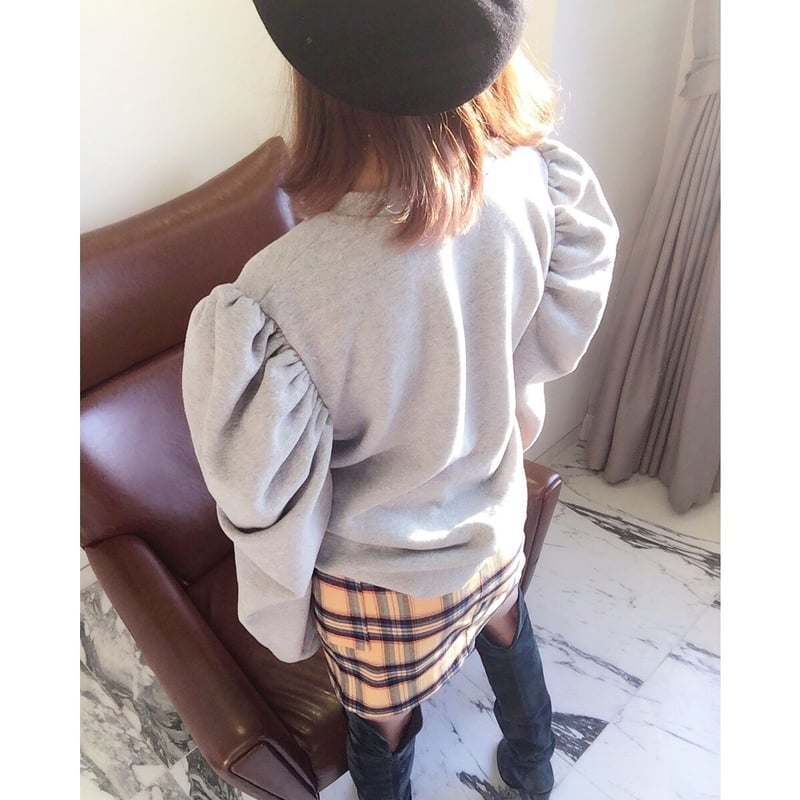 あったかパフスリーブスウェット | Amira